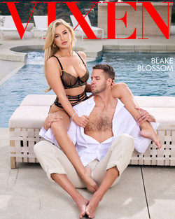 Dream Girlfriend Blake Loves To Please Her Man/06.jpg
