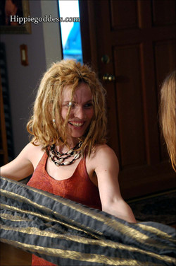 Robin Redhead/Pictures/Hippie Goddess/Ingress & Lacey 2/inglac2s001.jpg