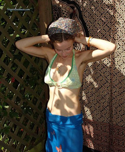 Robin Redhead/Pictures/Hippie Goddess/Ingress2/Ingress2/ingress2s109.jpg