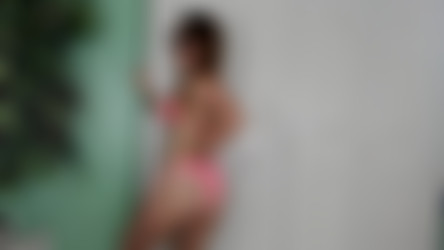 Tinytwat 1/Tinytwat_Sexy_Bikini_Dance.mp4