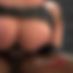 DarkAlleyXT – Fucking Berlin – Brandon Hawk & Frederik Berlin – Bareback.mp4